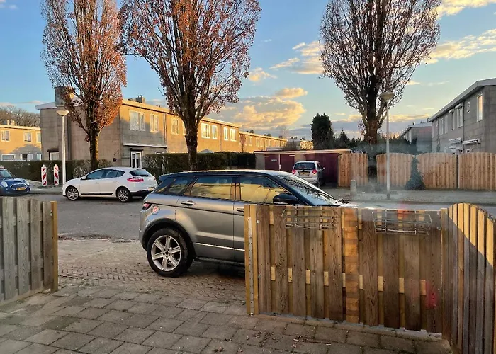 Short Klimop Apartment