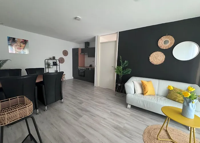 Short Klimop Apartment Nijmegen